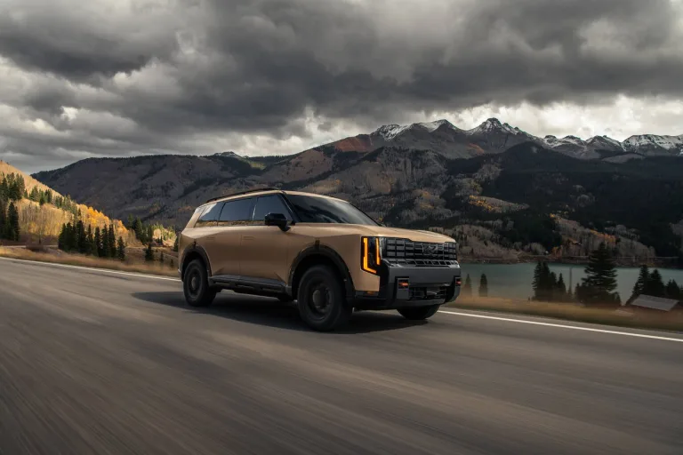 기아 텔루라이드, INTRODUCING THE ALL-NEW 2027 KIA TELLURIDE: FIRST-EVER HYBRID, INCREASED X-PRO CAPABILITY ELEVATE THE THREE-ROW SUV