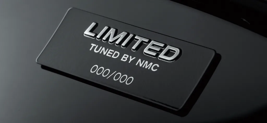 "완간블루 입었다" 닛산 스카이라인 400대 한정 400R Limited 출시 6 251027 00 j Skyline 400R Limited 07 https://mobilityground.com/wp-content/uploads/2025/11/251027-00-j_Skyline_400R_Limited.webp