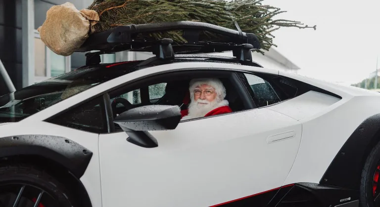 람보르기니 크리스마스 선물, Automobili Lamborghini gets ready for the holidays with an exclusive Gift Guide