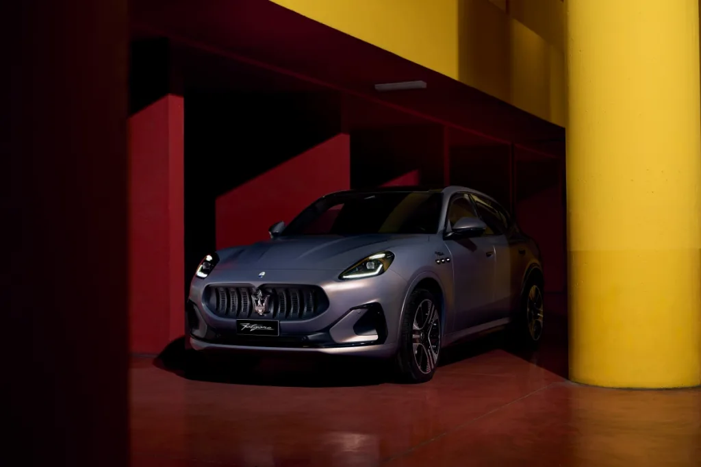 마세라티 그레칼레 폴고레, 2달간 9천만원대 구매 가능해졌다 2 사진자료 마세라티 그레칼레 폴고레Grecale Folgore https://mobilityground.com/wp-content/uploads/2025/11/사진자료1-마세라티-럭셔리-전기-SUV-그레칼레-폴고레Grecale-Folgore.webp