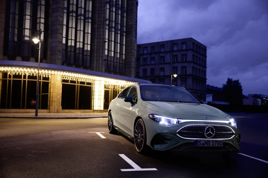 High-tech, electrified, highly efficient: the all-new CLA hybrid now available to order