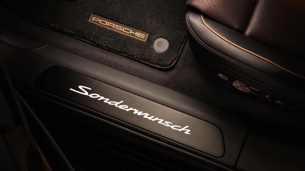 포르쉐 파나메라 터보, 존더분쉬로 더욱 럭셔리한 인테리어 완성 4 3 14 https://mobilityground.com/wp-content/uploads/2025/12/2-12.webp