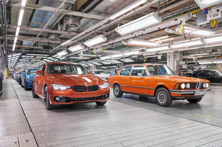 BMW 3 Series Celebrates 50 Years with 18 Million Units Produced 1 P90269822 highRes https://mobilityground.com/wp-content/uploads/2025/12/P90269822-highRes.webp