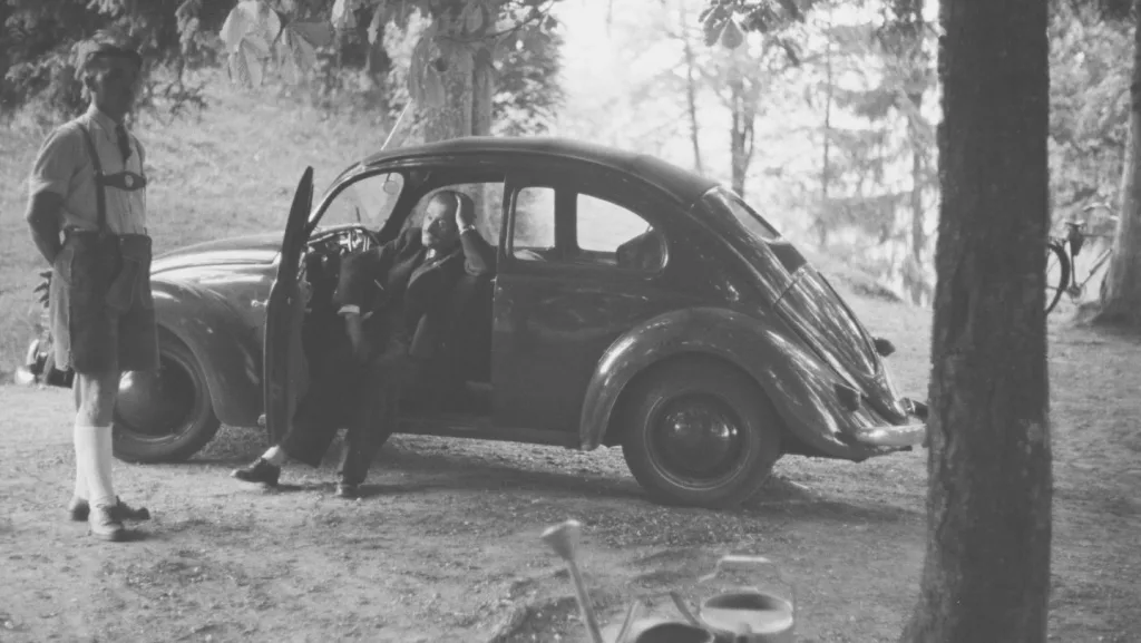 페르디난트 포르쉐 유산 총정리, 비틀·356·911 탄생 비화 11 thumbnail 10 https://mobilityground.com/wp-content/uploads/2025/12/1-1.webp