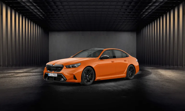 BMW M5 파이어 오렌지 30주년 에디션