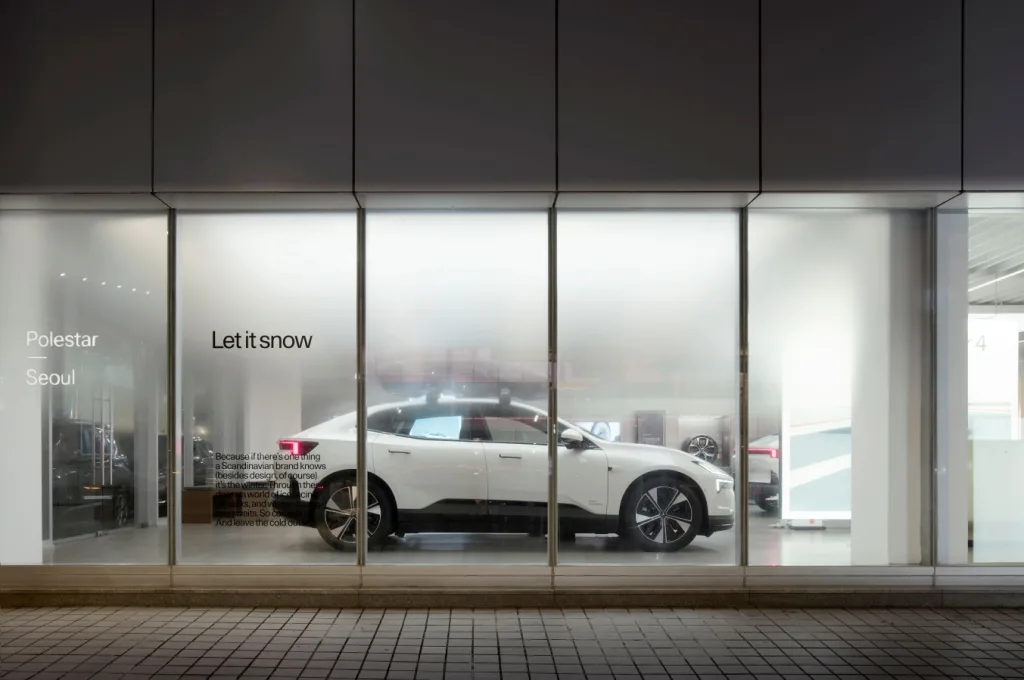 이미지 폴스타 렛 잇 스노우 겨울 캠페인 2 https://mobilityground.com/wp-content/uploads/2025/12/이미지-폴스타-렛-잇-스노우-겨울-캠페인.webp