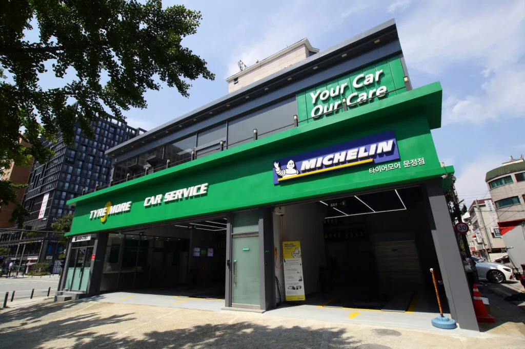 참고사진 타이어모어 직영점 전경 https://mobilityground.com/wp-content/uploads/2025/12/참고사진-타이어모어-직영점-전경.webp