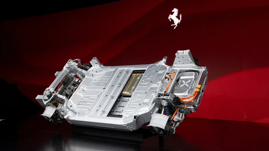 페라리 전동화 전략 https://mobilityground.com/wp-content/uploads/2025/12/로터스-엘레트라-600.webp