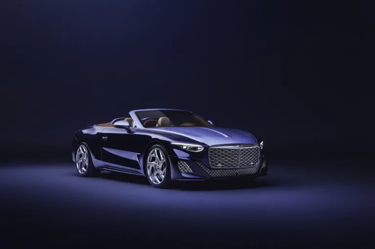 벤틀리 바투르 컨버터블, 뮬리너, Batur Convertible #4 demonstrates four new possibilities through co-creation with visionary client