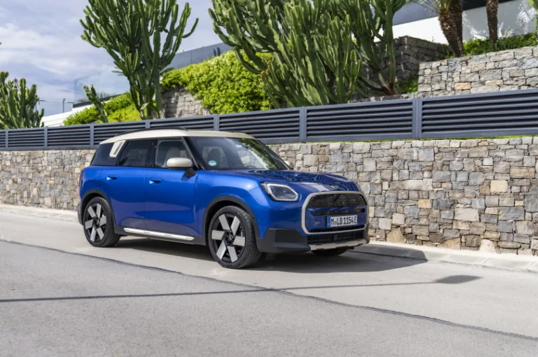 미니 컨트리맨 E, Even more Freedom: the MINI Countryman E with a purely electric range of over 500 kilometres.
