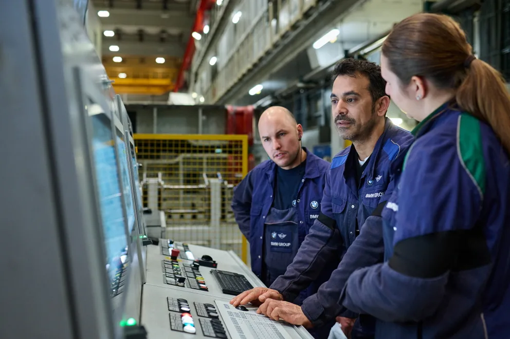 BMW i3 생산 준비 완료, Warm-up for Neue Klasse at BMW Group Plant Munich: Functional checks of new production equipment successfully completed