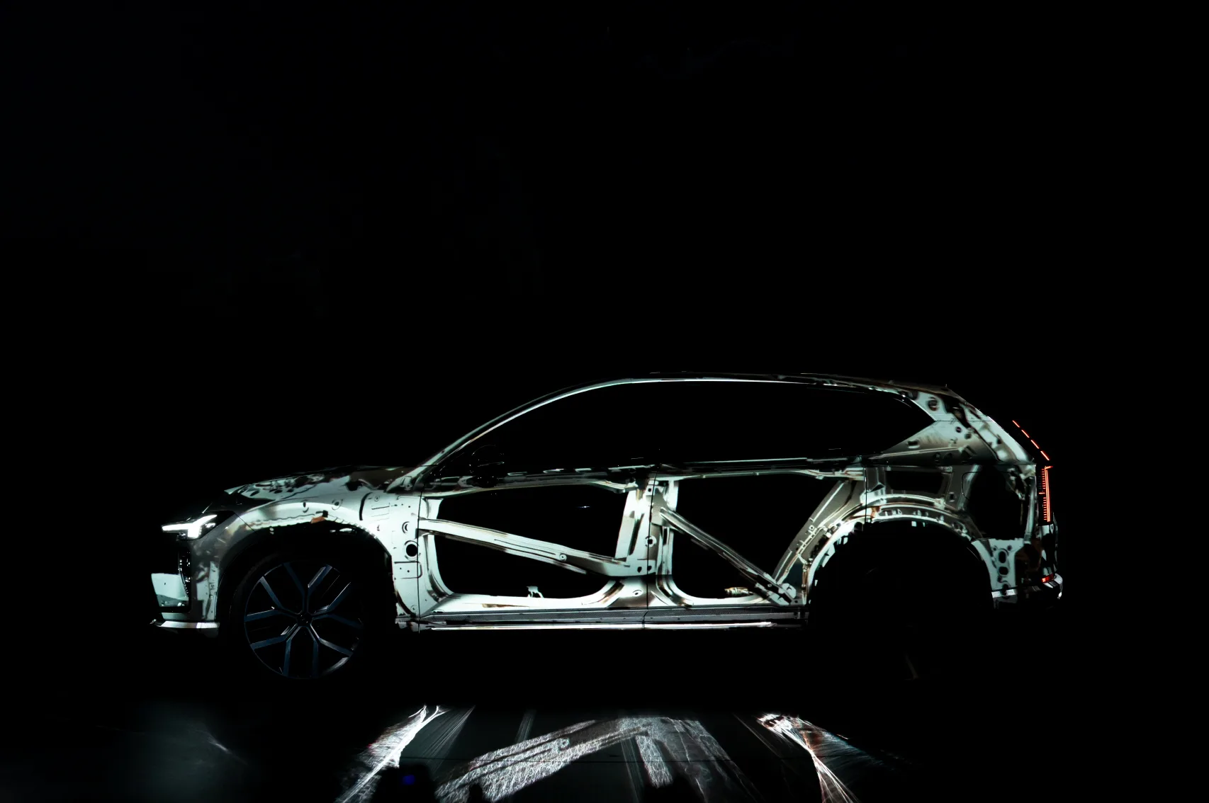 Volvo EX60 Reveal event14 https://mobilityground.com/wp-content/uploads/2026/01/Volvo_EX6018.webp