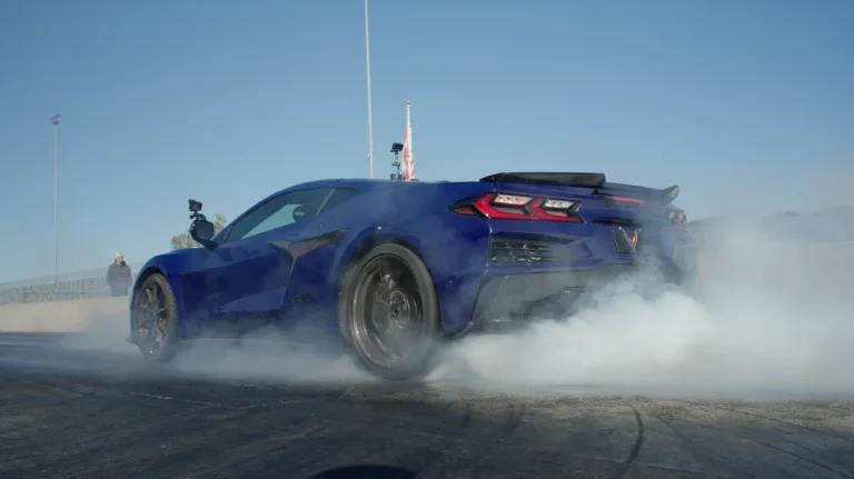쉐보레 콜벳 ZR1X, America's Quickest Production Car: Corvette ZR1X Does 8.675-Second ¼-Mile, Sub 2 Second 0-60