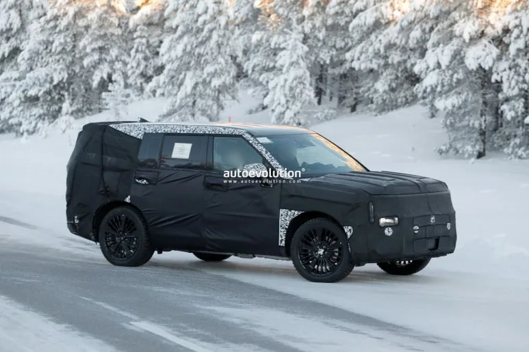 facelifted 2027 hyundai santa fe moves closer to the new palisade s aestheti 6 https://mobilityground.com/wp-content/uploads/2026/01/facelifted-2027-hyundai-santa-fe-moves-closer-to-the-new-palisade-s-aestheti-5.webp