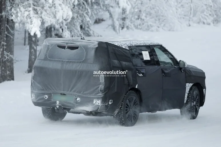 facelifted 2027 hyundai santa fe moves closer to the new palisade s aestheti https://mobilityground.com/wp-content/uploads/2026/01/facelifted-2027-hyundai-santa-fe-moves-closer-to-the-new-palisade-s-aestheti-5.webp