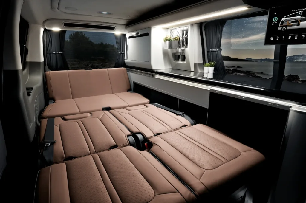 STARIA Camper Concept unveiled with 400km range 4 스타리아 캠퍼 콘셉트, A New Vision of Travel Freedom: Hyundai Unveils STARIA Camper Concept at the CMT in Stuttgart