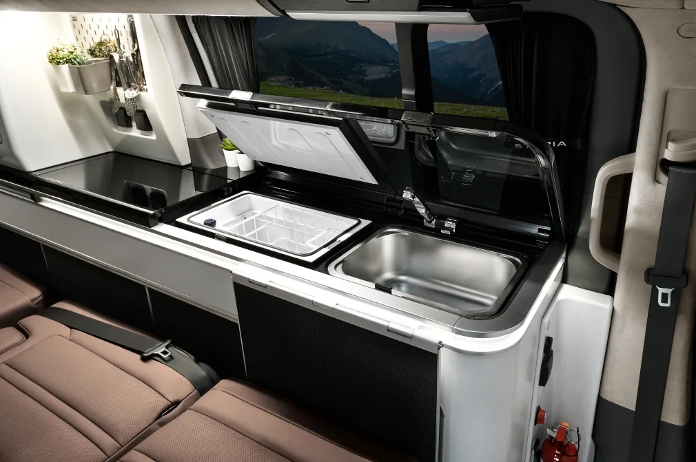 hyundai staria camper concept cmt 2026 12 jpg bfc off https://mobilityground.com/wp-content/uploads/2026/01/hyundai-staria-camper-concept-cmt-2026-01_jpg_bfc_off.webp