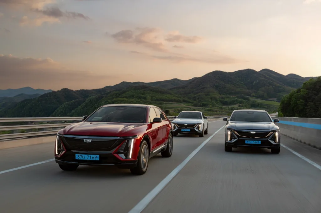 사진 1 캐딜락 리릭 https://mobilityground.com/wp-content/uploads/2026/01/사진-3-에스컬레이드-IQ.webp