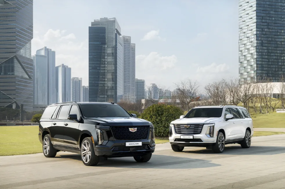 사진 2 캐딜락 더 뉴 에스컬레이드 https://mobilityground.com/wp-content/uploads/2026/01/사진-3-에스컬레이드-IQ.webp