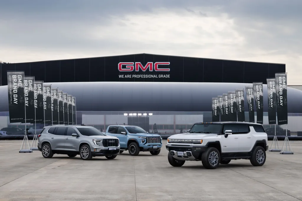 GMC 브랜드 데이 개최, 허머 EV·아카디아·캐니언 한국 출시 발표 5 사진 3 GMC 브랜드데이 신차 3종 https://mobilityground.com/wp-content/uploads/2026/01/사진-2-GMC-브랜드데이_신차-3종.webp