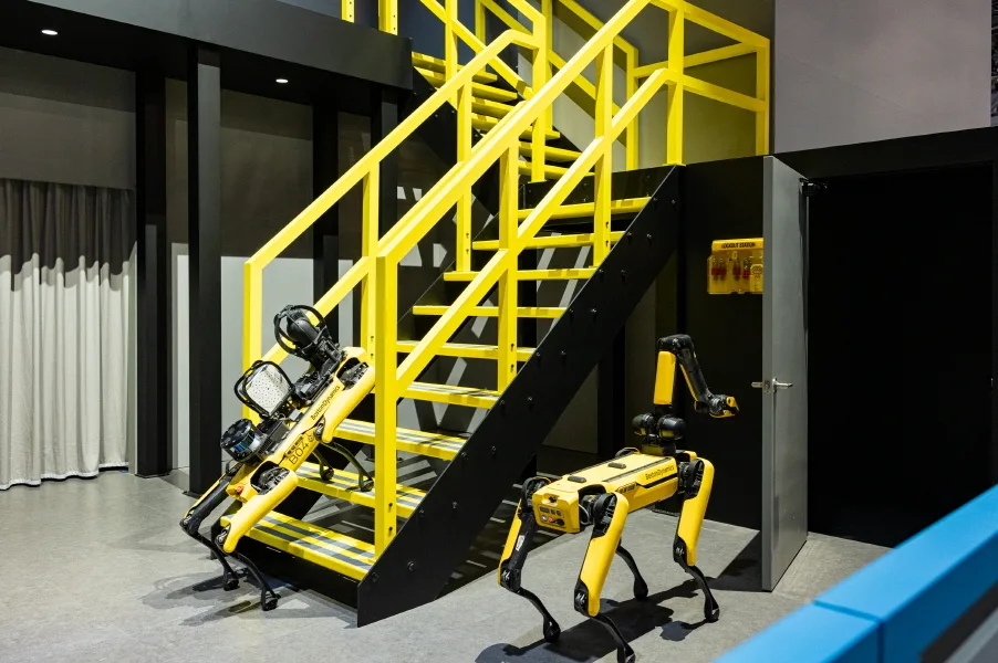 현대차그룹 CES 2026 아틀라스 개발형·모베드 상용화 모델 최초 공개 3 사진4 오르빗 AI 연계한 스팟 https://mobilityground.com/wp-content/uploads/2026/01/사진5-모베드MobED-상용화-모델-및-탑-모듈Top-Module-결합-콘셉트-모델.webp