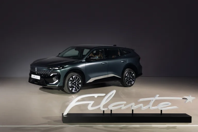 르노 필랑트(Renault FILANTE) 공개 행사