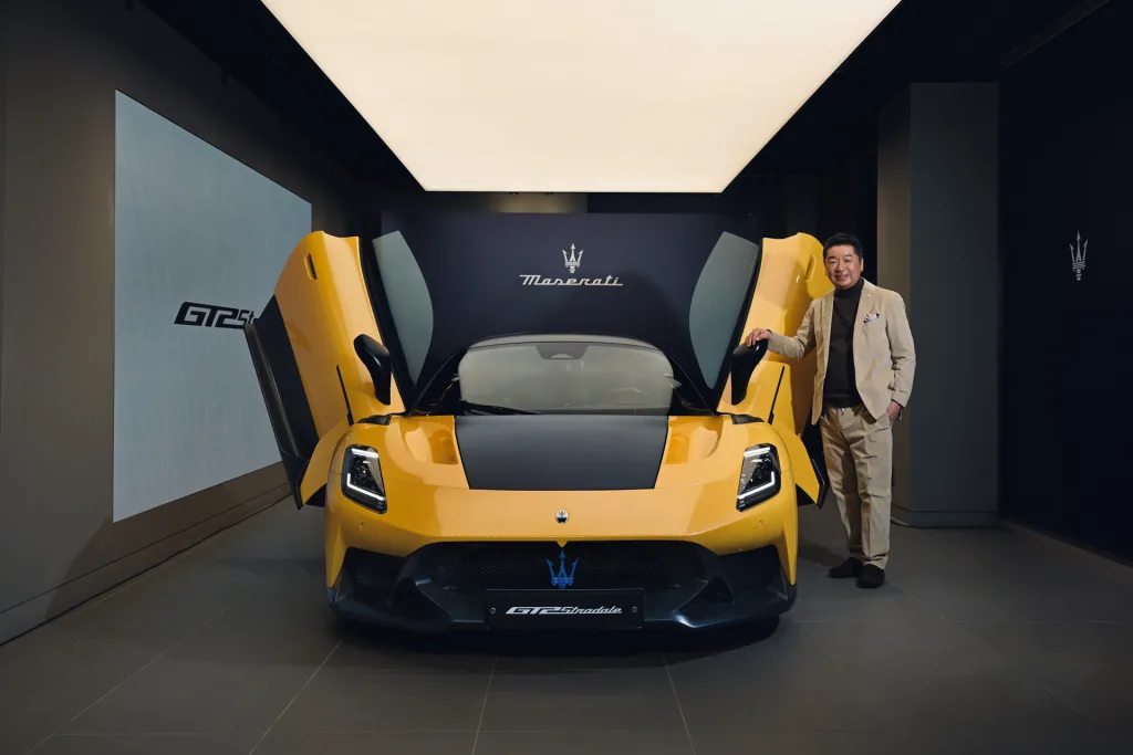 마세라티 GT2 스트라달레 국내 출시, 100% 주문 생산 6 사진자료7 다카유키 기무라Takayuki Kimura 마세라티 코리아 총괄 https://mobilityground.com/wp-content/uploads/2026/01/사진자료1-마세라티-GT2-스트라달레Stradale_외관.webp