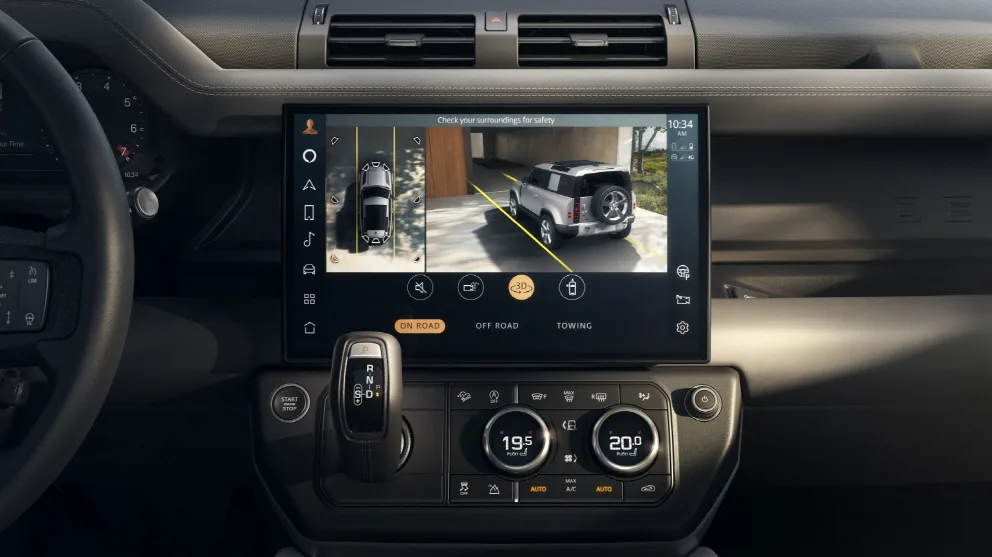 사진자료 뉴 디펜더 2026년형 실내 1 https://mobilityground.com/wp-content/uploads/2026/01/사진자료_뉴-디펜더-2026년형-울스톤-그린-1.webp