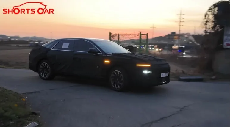 제네시스보다 더 좋으면 어떻게 해? 그랜저 페이스리프트 실내가... 6 스크린샷 2026 01 07 144339 https://mobilityground.com/wp-content/uploads/2026/01/스크린샷_2026-01-07_143958.webp