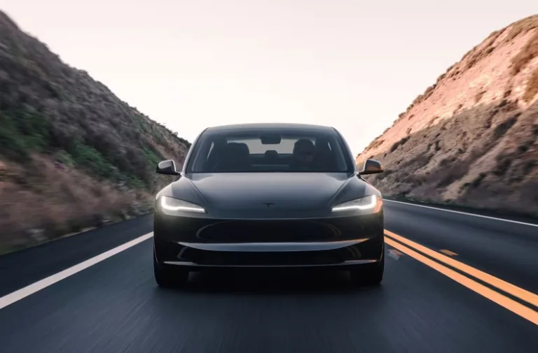 테슬라 모델 3 스탠다드 RWD, 모델 3 프리미엄 롱레인지 RWD, Tesla model 3 standard RWD, model 3 premium long range rwd