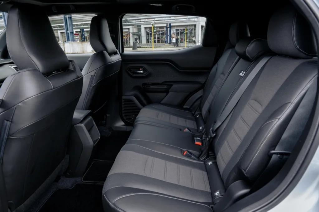 2026 toyotaurbancruiser lunarwhiteawd interioranddetails 007 https://mobilityground.com/wp-content/uploads/2026/02/2026_toyotaurbancruiser_lunarwhiteawd_dynamic_015.webp