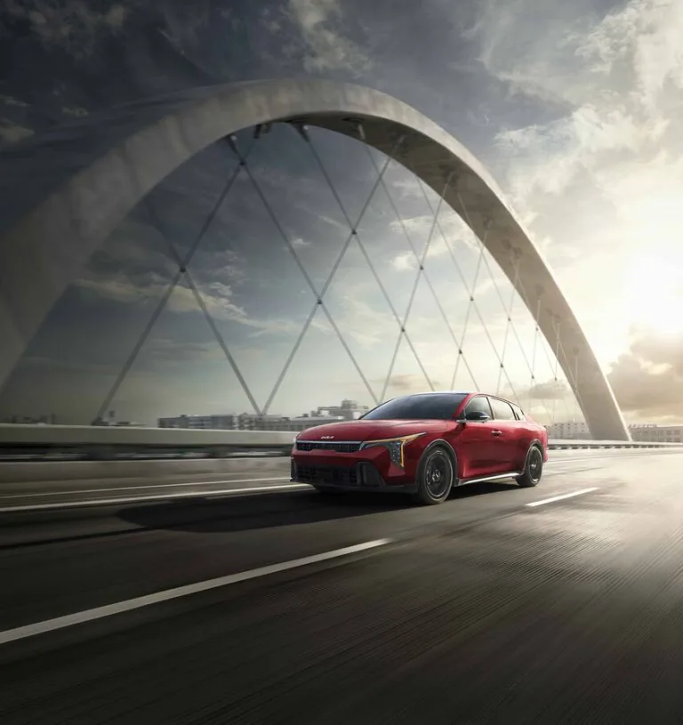 KIA K4 TAKES MOTORWEEK’S 2026 DRIVERS’ CHOICE AWARD FOR BEST FAMILY CAR