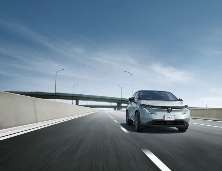 닛산 아리아, 日産アリア