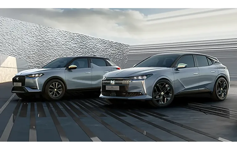 DS Automobiles DS 3 AND N°4, AVAILABLE IN SPECIAL EDITION DS PERFORMANCE LINE
