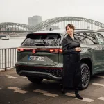 폭스바겐 글로벌 홍보대사 에밀리 콕스 타이론 탄다, Emily Cox becomes Volkswagen brand ambassador