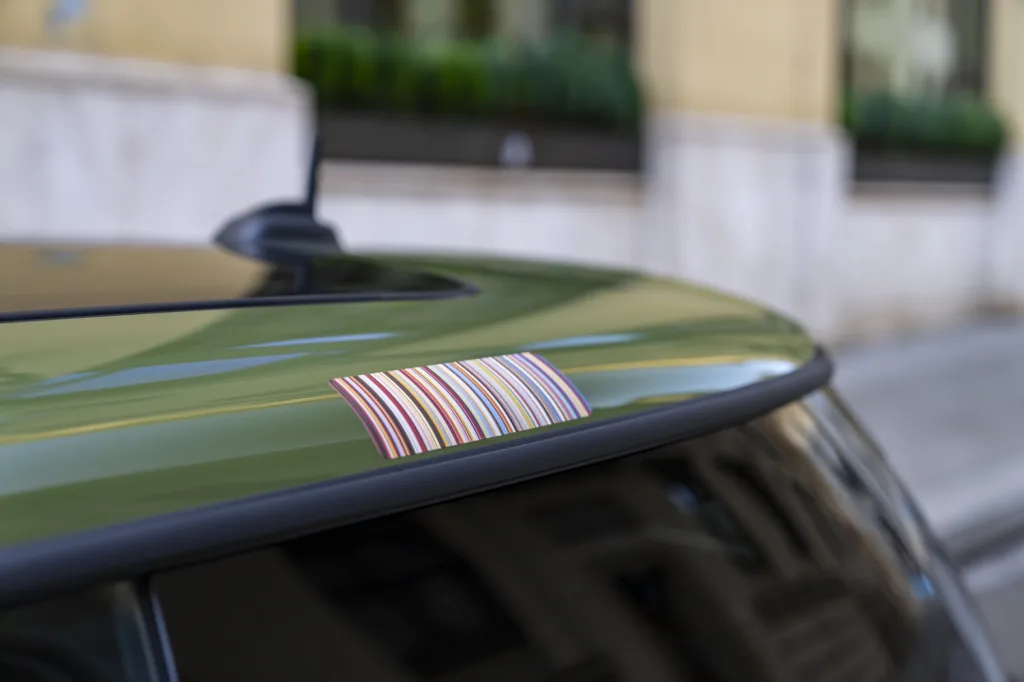 MINI 폴스미스 에디션, British creativity meets MINI charm: The MINI Paul Smith Edition - from the runway to the roads.