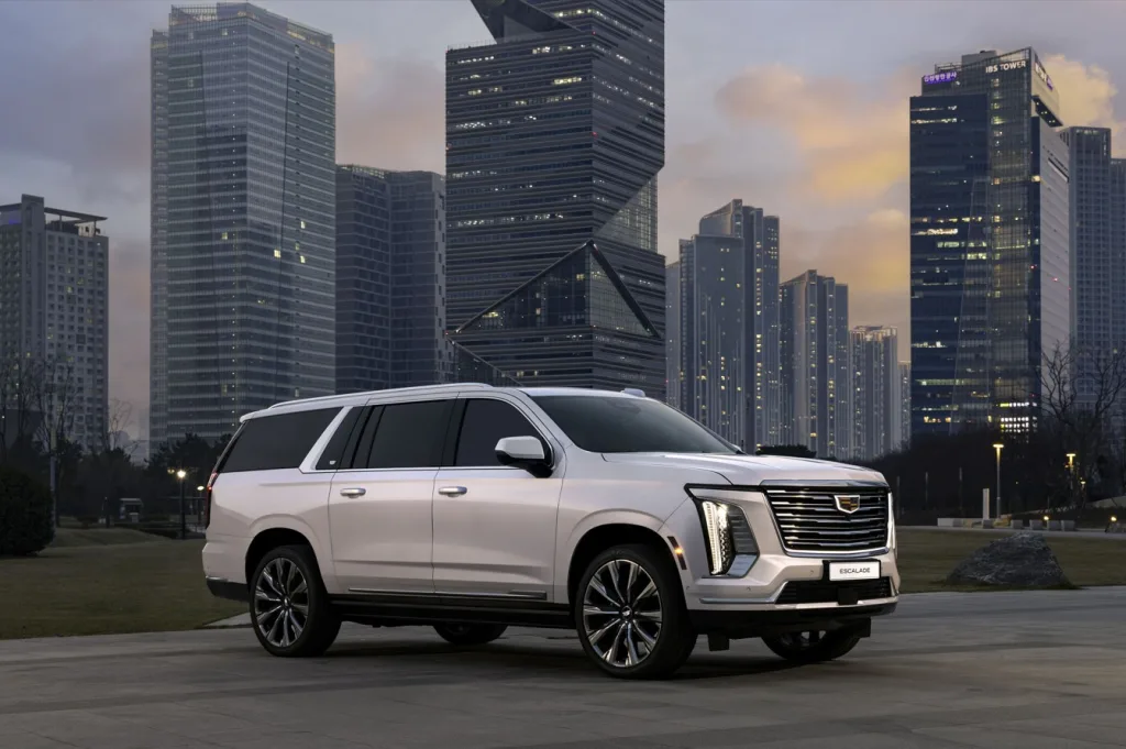 캐딜락&GMC 2월 프로그램, 아카디아·캐니언 출시 상담 이벤트 3 사진 3 캐딜락 ‘더 뉴 에스컬레이드 ESV https://mobilityground.com/wp-content/uploads/2026/02/사진-3-캐딜락-‘더-뉴-에스컬레이드-ESV.webp