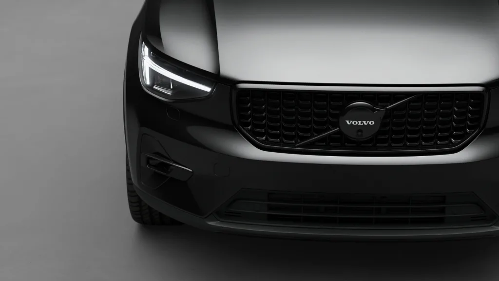 사진자료2 볼보 XC40 블랙 에디션 https://mobilityground.com/wp-content/uploads/2026/02/사진자료1_볼보-XC40-블랙-에디션.webp