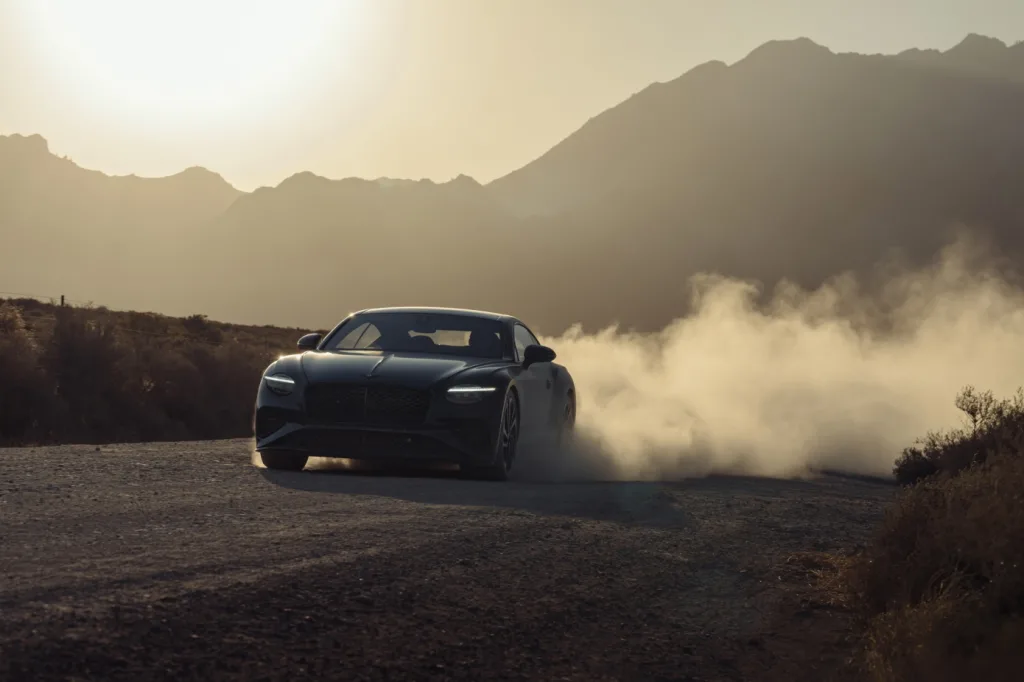 참고사진 벤틀리 더 뉴 컨티넨탈 GT S 5 https://mobilityground.com/wp-content/uploads/2026/02/참고사진_벤틀리-더-뉴-컨티넨탈-GT-S-4.webp