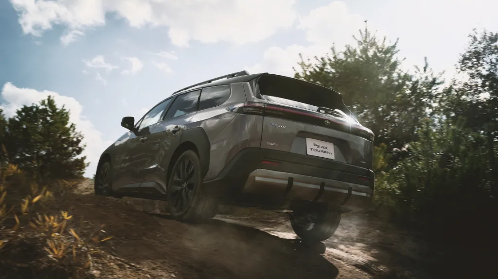 토요타 bZ4X 투어링 일본 출시, Toyota Launches New bZ4X Touring BEV Focused on Driving Performance and Spaciousness in Japan