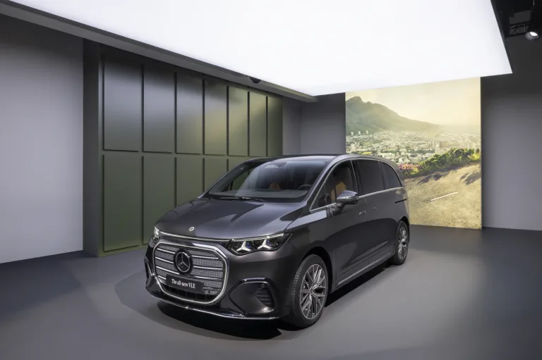 메르세데스-벤츠 일렉트릭 VLE, Redefining space in a new era: the all-new electric Mercedes-Benz VLE