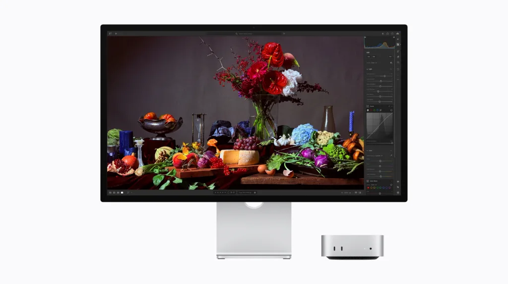 애플, 스튜디오 디스플레이 XDR 공개…미니 LED·2000니트 HDR 지원 3 Apple Studio Display Adobe Lightroom 260303 https://mobilityground.com/wp-content/uploads/2026/03/Apple-Studio-Display-and-Studio-Display-XDR-260303.webp