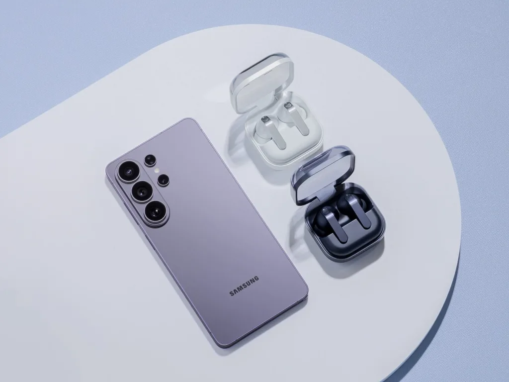Galaxy S26UltraBuds4 Pr0Buds4 1536x1152 1 https://mobilityground.com/wp-content/uploads/2026/03/Galaxy-S26Ultra_Plus_S26_Hero-Color-Family-950x713-1.webp