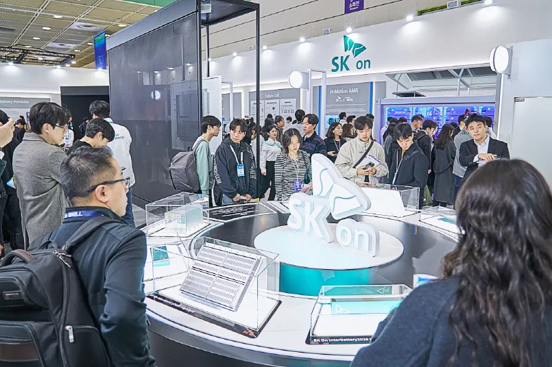 SK온, 인터배터리 2026서 차세대 배터리 셀·팩, ESS·로봇 확장성 공개 1 사진 1 SK온 인터배터리 2026 전시관 전경 https://mobilityground.com/wp-content/uploads/2026/03/사진-1-SK온-인터배터리-2026-전시관-전경.webp
