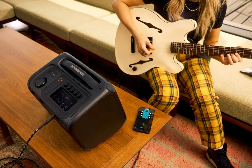 사진6 JBL BandBox Trio https://mobilityground.com/wp-content/uploads/2026/03/사진1-JBL-BandBox-Solo.webp