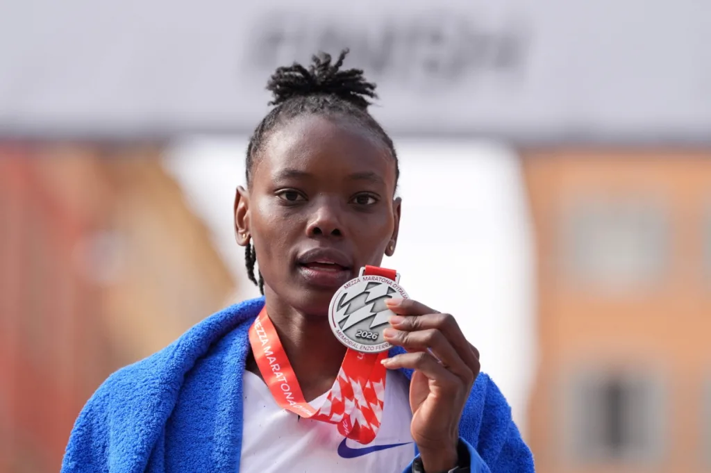 2026 이탈리아 하프 마라톤 엔초 페라리 메모리얼 13 https://mobilityground.com/wp-content/uploads/2026/03/2026-이탈리아-하프-마라톤-엔초-페라리-메모리얼_1.webp