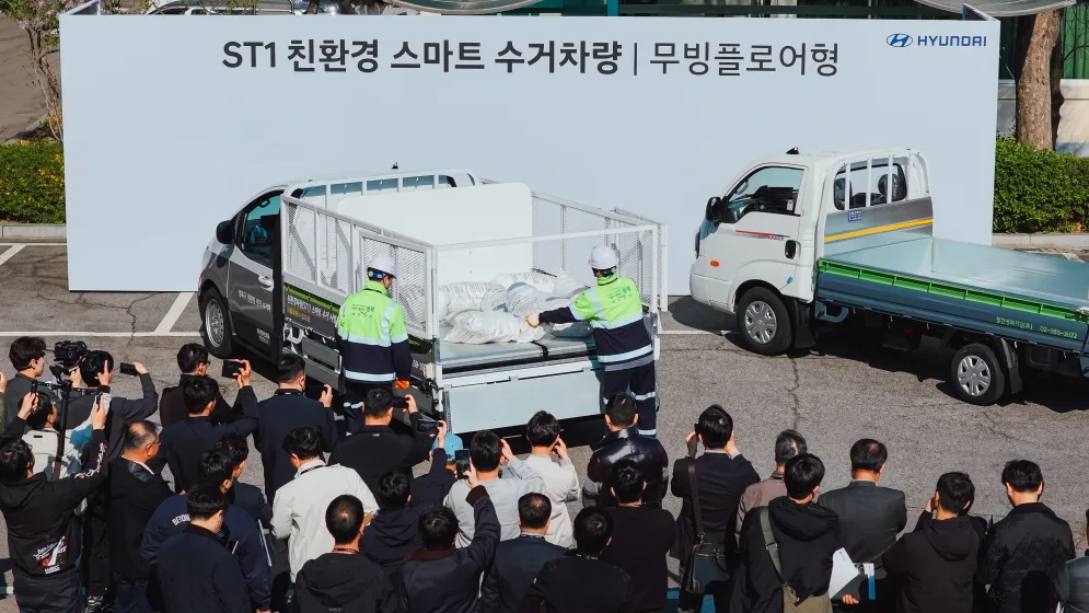 현대차 ST1 친환경 스마트 수거차 덤핑형, 무빙플로어형 2대 시연 3 260409 사진3 현대차 성북구와 함께 ST1 기반 재활용품 스마트 수거 차량 시연행사 개최 https://mobilityground.com/wp-content/uploads/2026/04/260409-사진1-현대차-성북구와-함께-ST1-기반-재활용품-스마트-수거-차량-시연행사-개최.webp