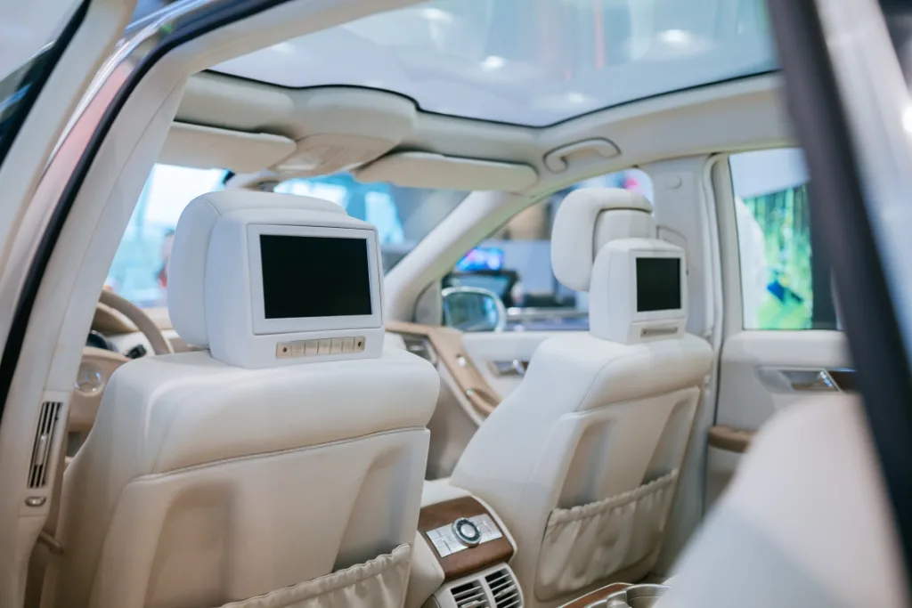 메르세데스-벤츠 비전 R 320 CDI, 90년대 아이코닉 모델 박물관 전시, Vastness, space and touring: The Mercedes-Benz VISION R 320 CDI from 2005