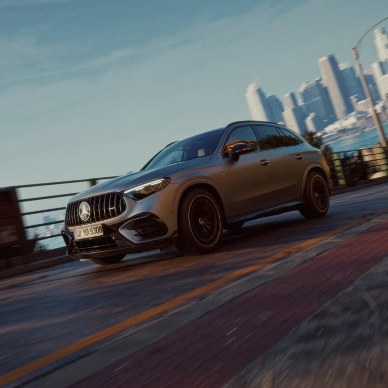 메르세데스-AMG GLC 53 4MATIC+, The new Mercedes-AMG GLC 53 4MATIC+: High-revving six-cylinder for even greater driving dynamics and emotion