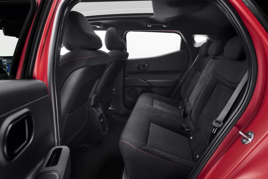 70779 hyundai ioniq3 int6 https://mobilityground.com/wp-content/uploads/2026/04/70785-hyundai-ioniq3-ext8.webp